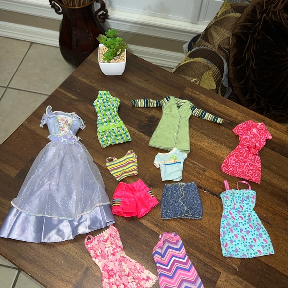Barbie clothing lot - vintage, newer, Barbie, Chelsea & Ken miscellaneous lot - Picture 2 of 7